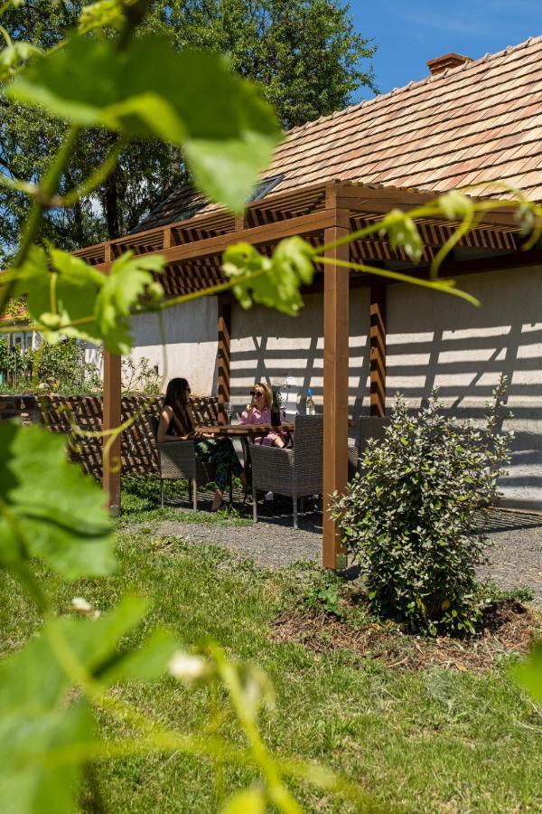 Tagyon Birtok Mandula Apartmanhaz Zewnętrze zdjęcie