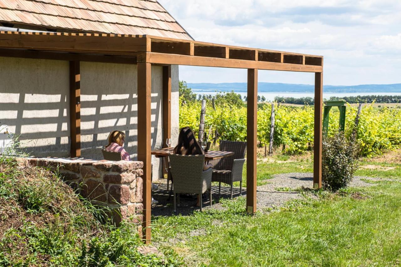 Tagyon Birtok Mandula Apartmanhaz Zewnętrze zdjęcie